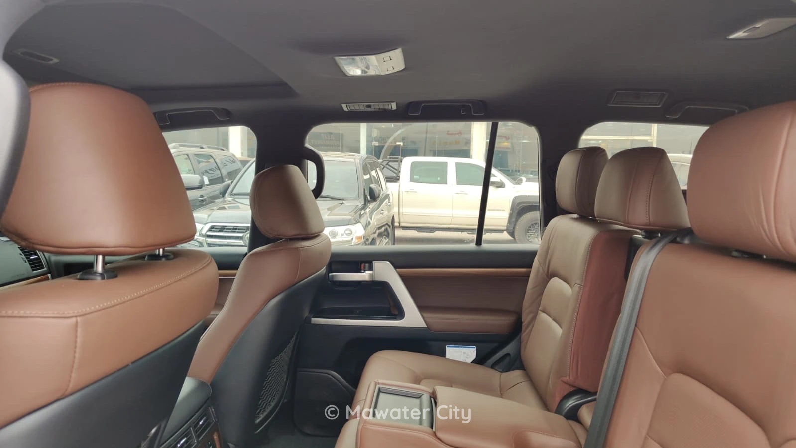 Toyota Land Cruiser VXR 2021 — Mawater City