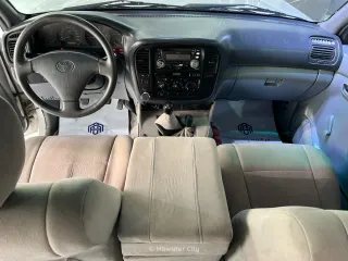 Toyota Land Cruiser 2002 — Mawater City