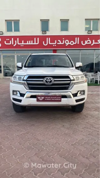 Toyota Land Cruiser GXR 2021 — Mawater City
