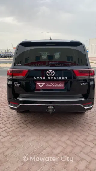 Toyota Land Cruiser VXR 2023 — Mawater City