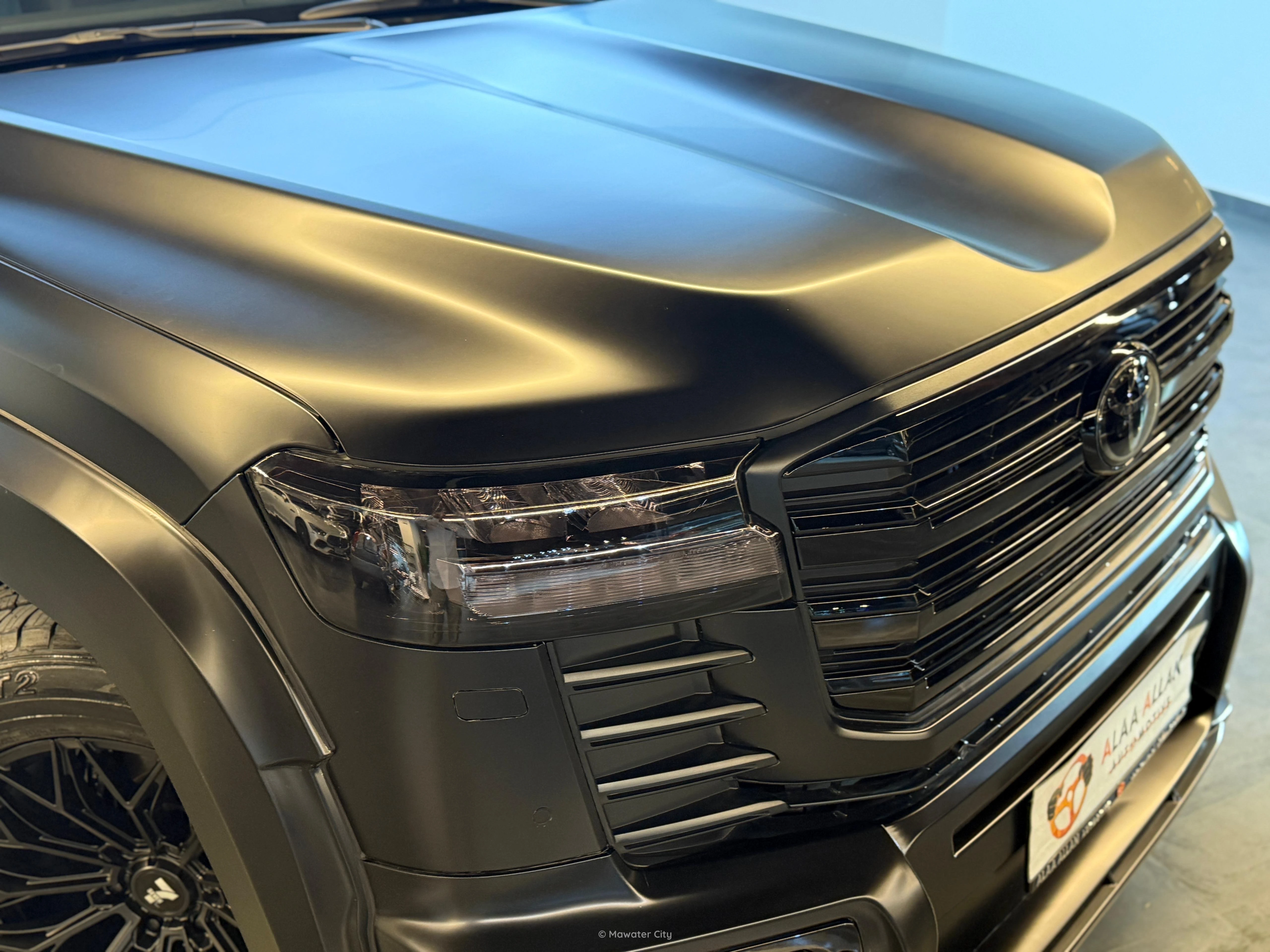 Toyota Land Cruiser GXR 2025 — Mawater City