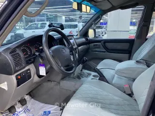 Toyota Land Cruiser 2004 — Mawater City