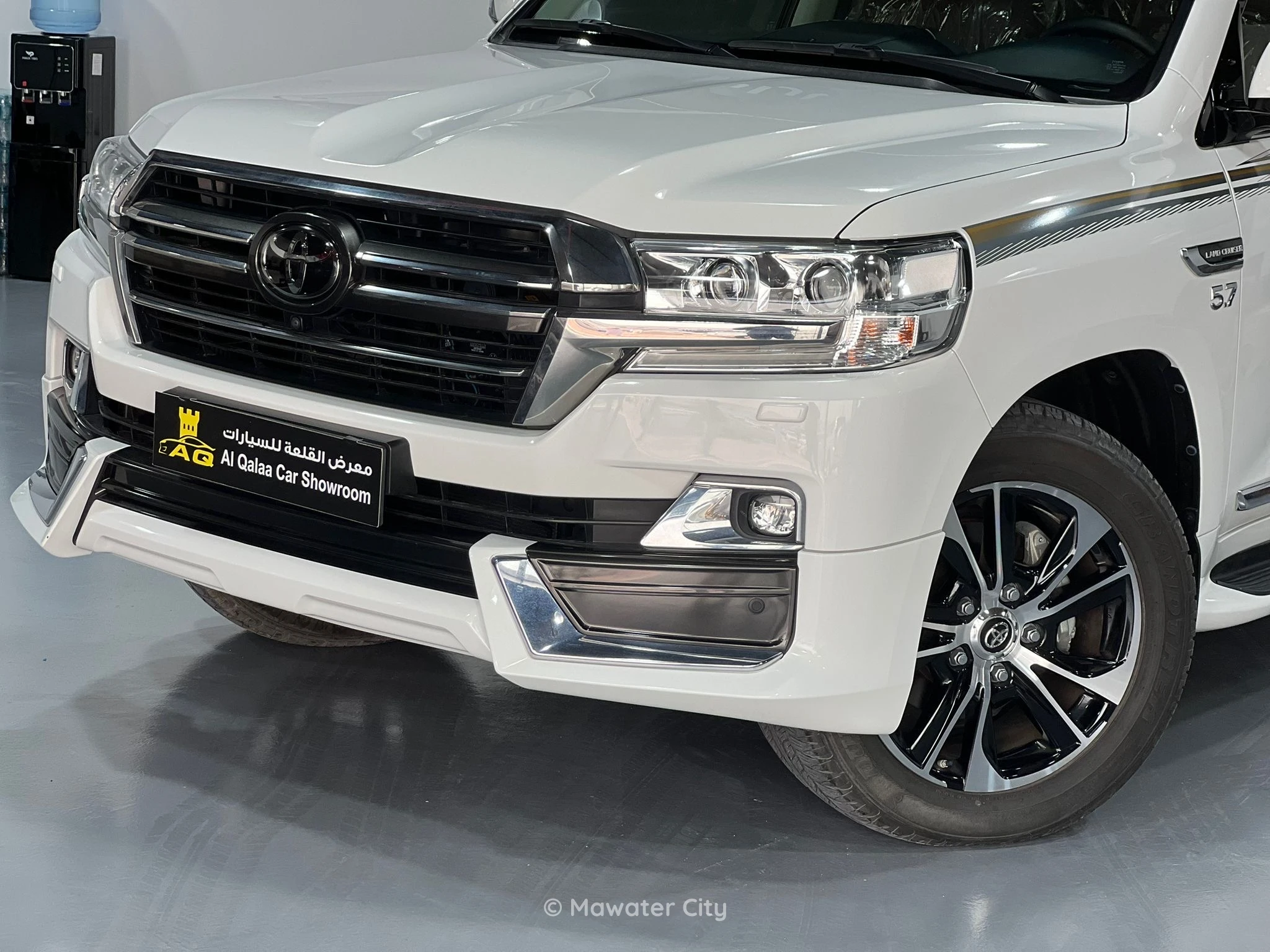 Toyota Land Cruiser VXR 2021 — Mawater City