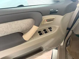 Toyota Land Cruiser GX 2004 — Mawater City