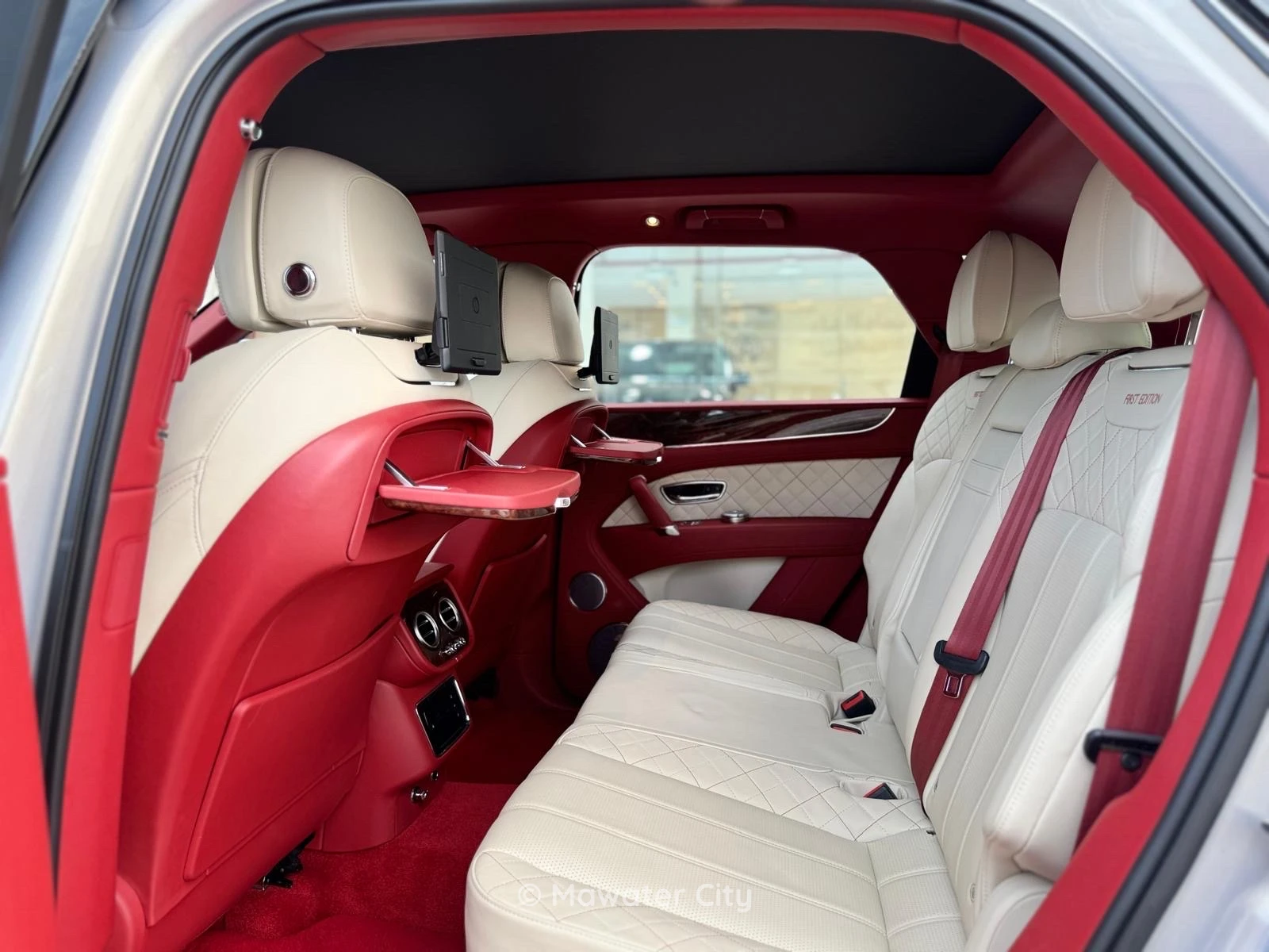 Bentley Bentayga 2017 — Mawater City
