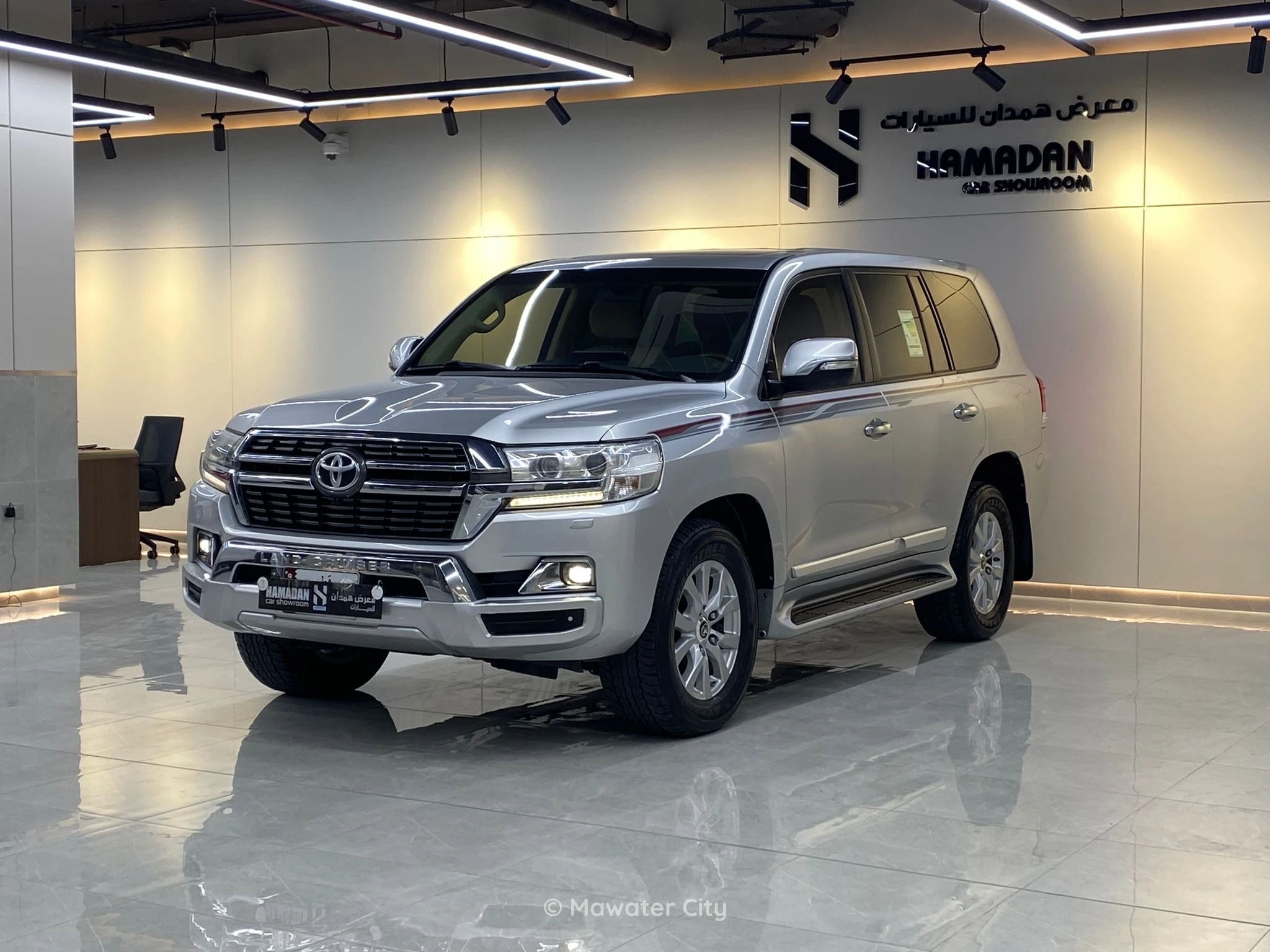 Toyota Land Cruiser GXR 2017 — Mawater City