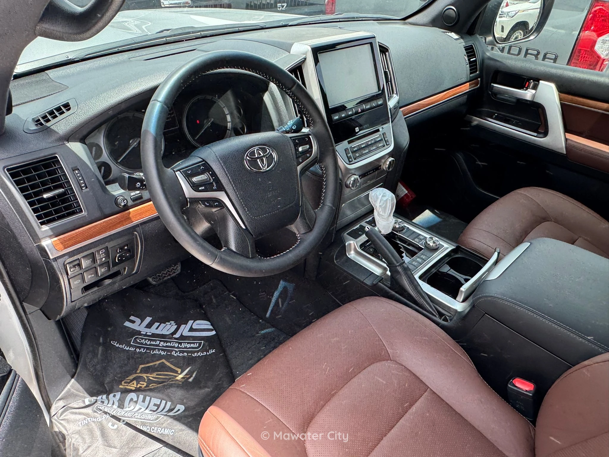 Toyota Land Cruiser VXR 2021 — Mawater City