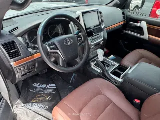 Toyota Land Cruiser VXR 2021 — Mawater City
