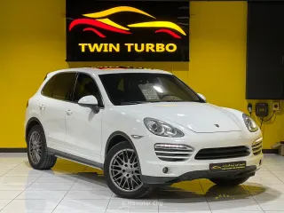 Porsche Cayenne 2013 — Mawater City