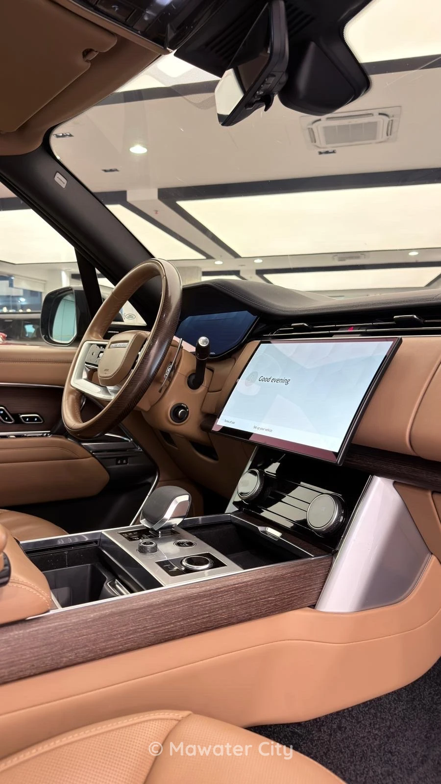 Land Rover Range Rover 2023 — Mawater City