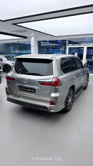 Lexus LX 2019 — Mawater City