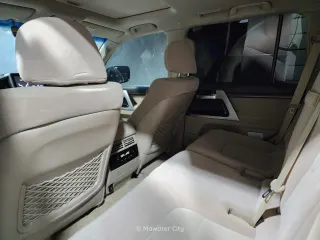 Toyota Land Cruiser VXR 2020 — Mawater City