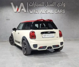 Mini Cooper 2017 — Mawater City