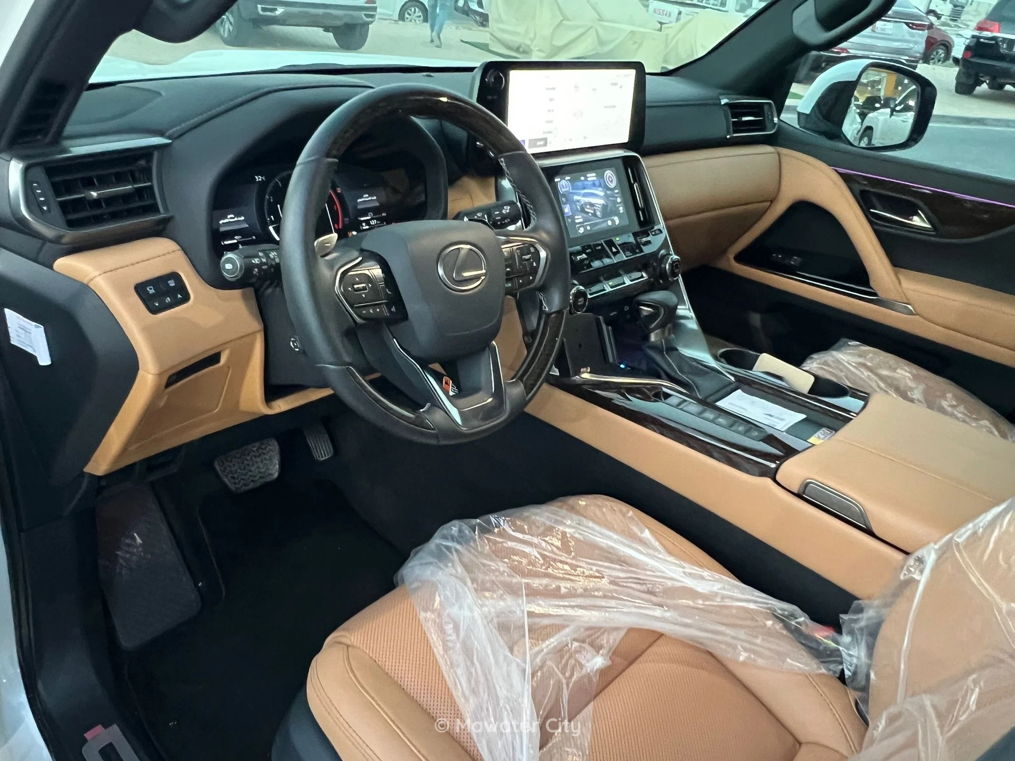 Lexus LX 600 2025 — Mawater City