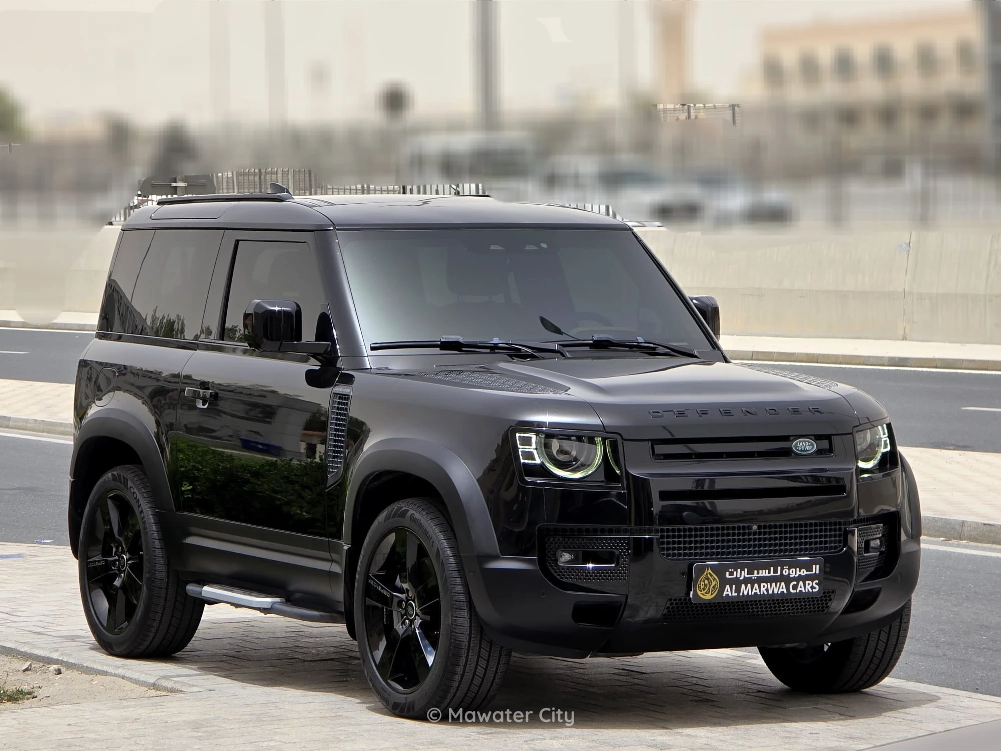 Land Rover Defender 90 HSE 2023 — Mawater City