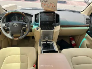 Toyota Land Cruiser GXR 2025 — Mawater City