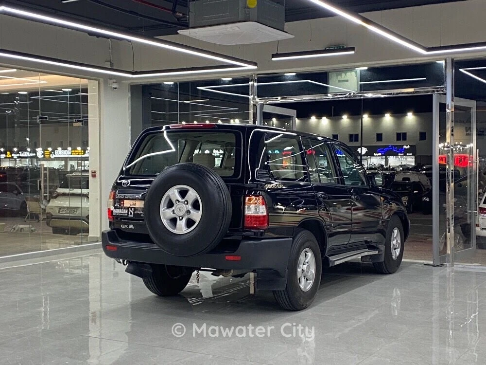 Toyota Land Cruiser GX 2006 — Mawater City