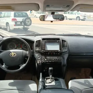 Toyota Land Cruiser 2009 — Mawater City