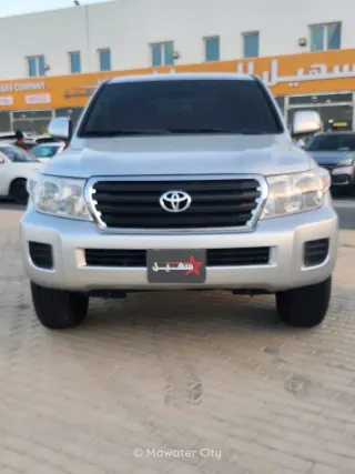 Toyota Land Cruiser 2015 — Mawater City