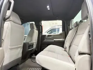 Chevrolet Silverado 2024 — Mawater City