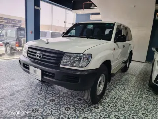 Toyota Land Cruiser 2006 — Mawater City