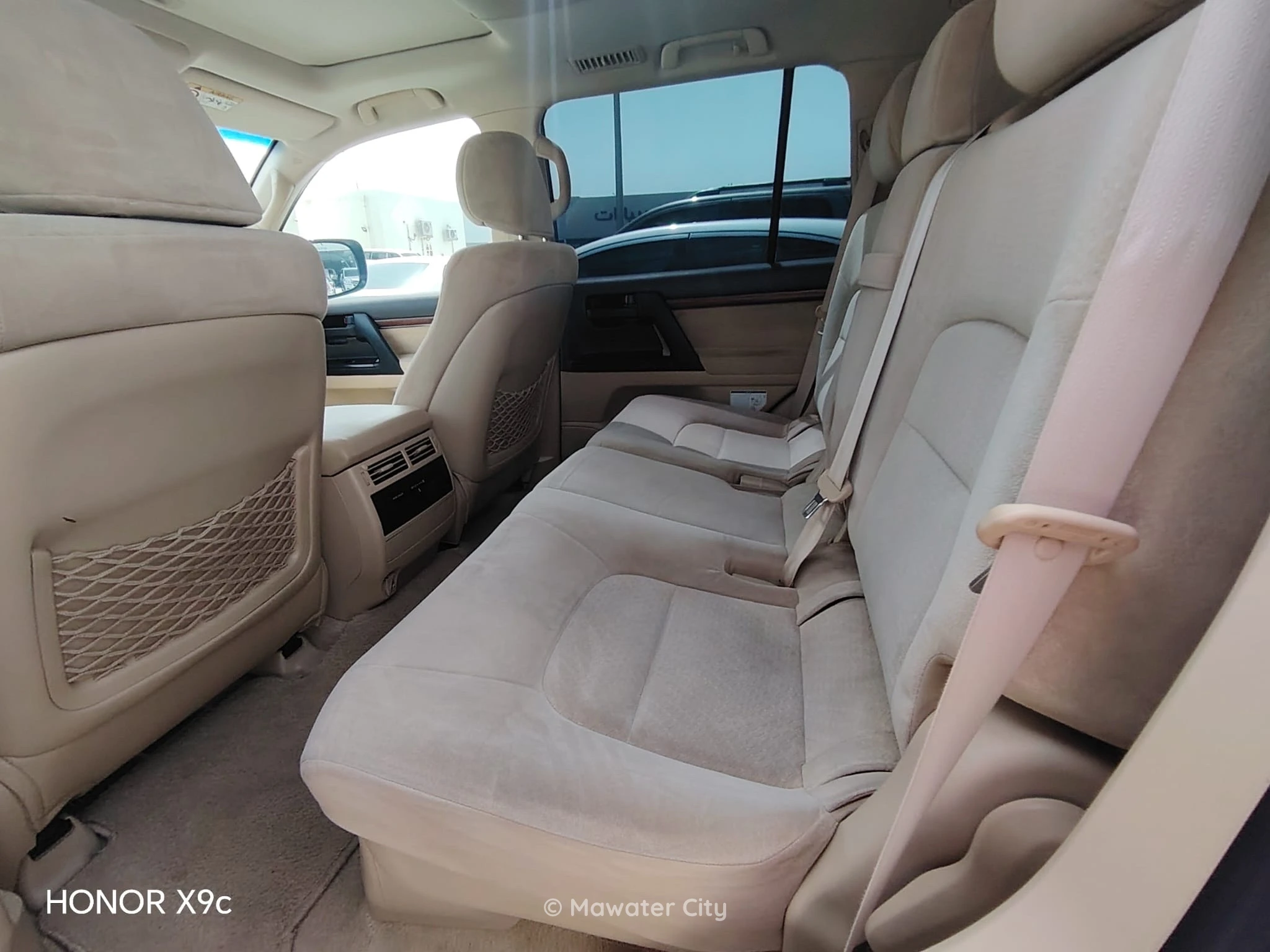 Toyota Land Cruiser GXR 2017 — Mawater City