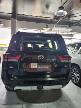 Toyota Land Cruiser 2022 — Mawater City