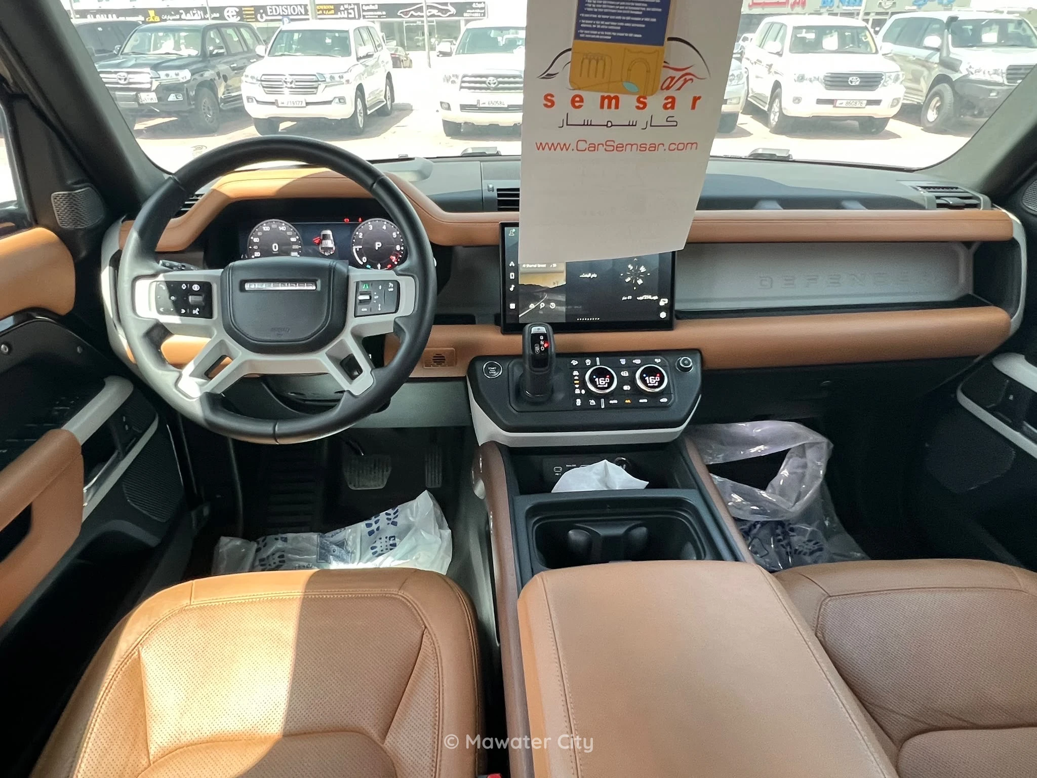 Land Rover Defender 2024 — Mawater City