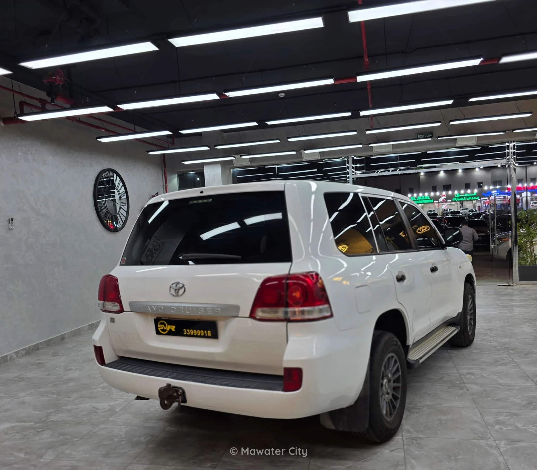 Toyota Land Cruiser 2011 — Mawater City
