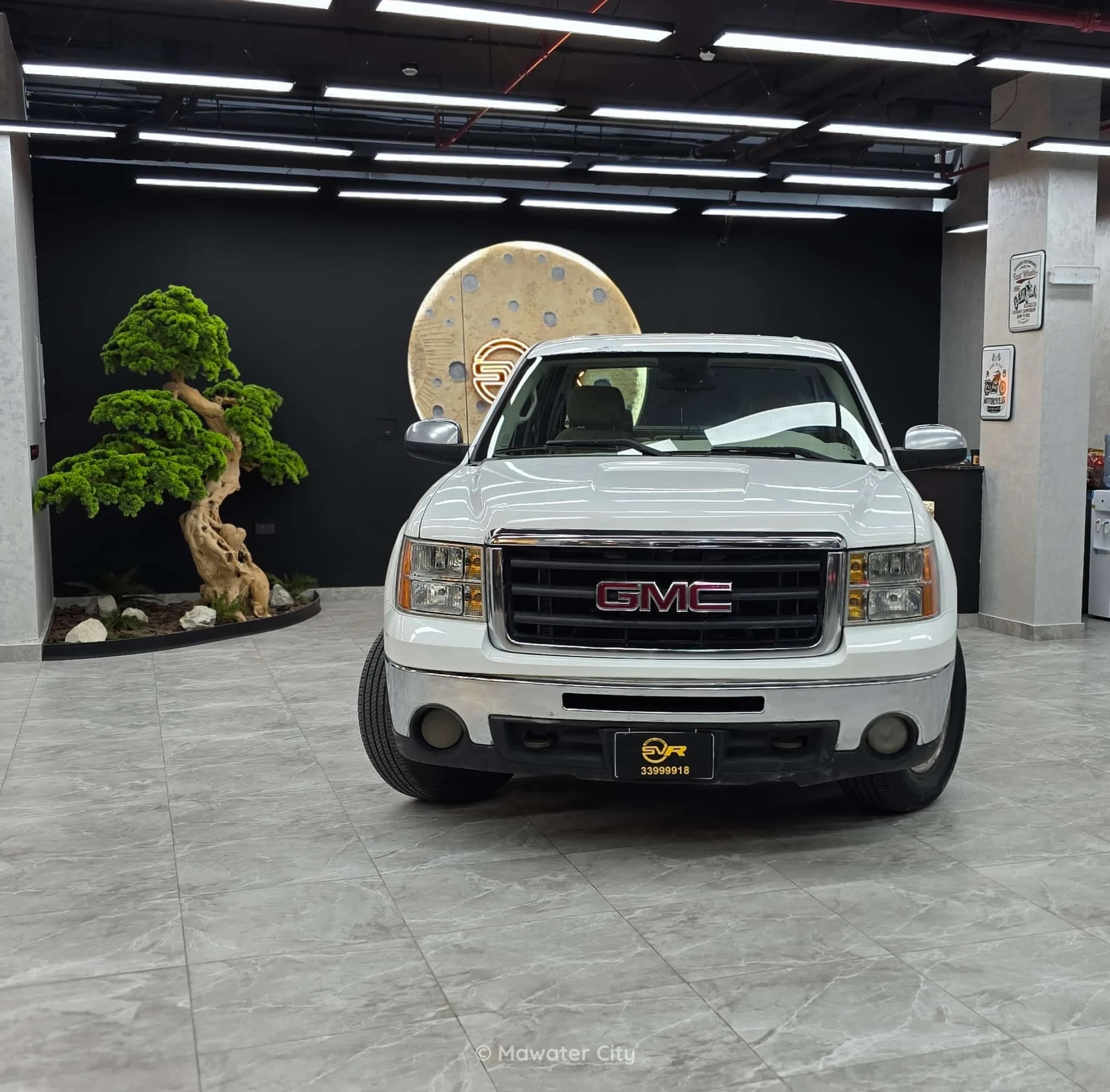 GMC Sierra 2011 — Mawater City