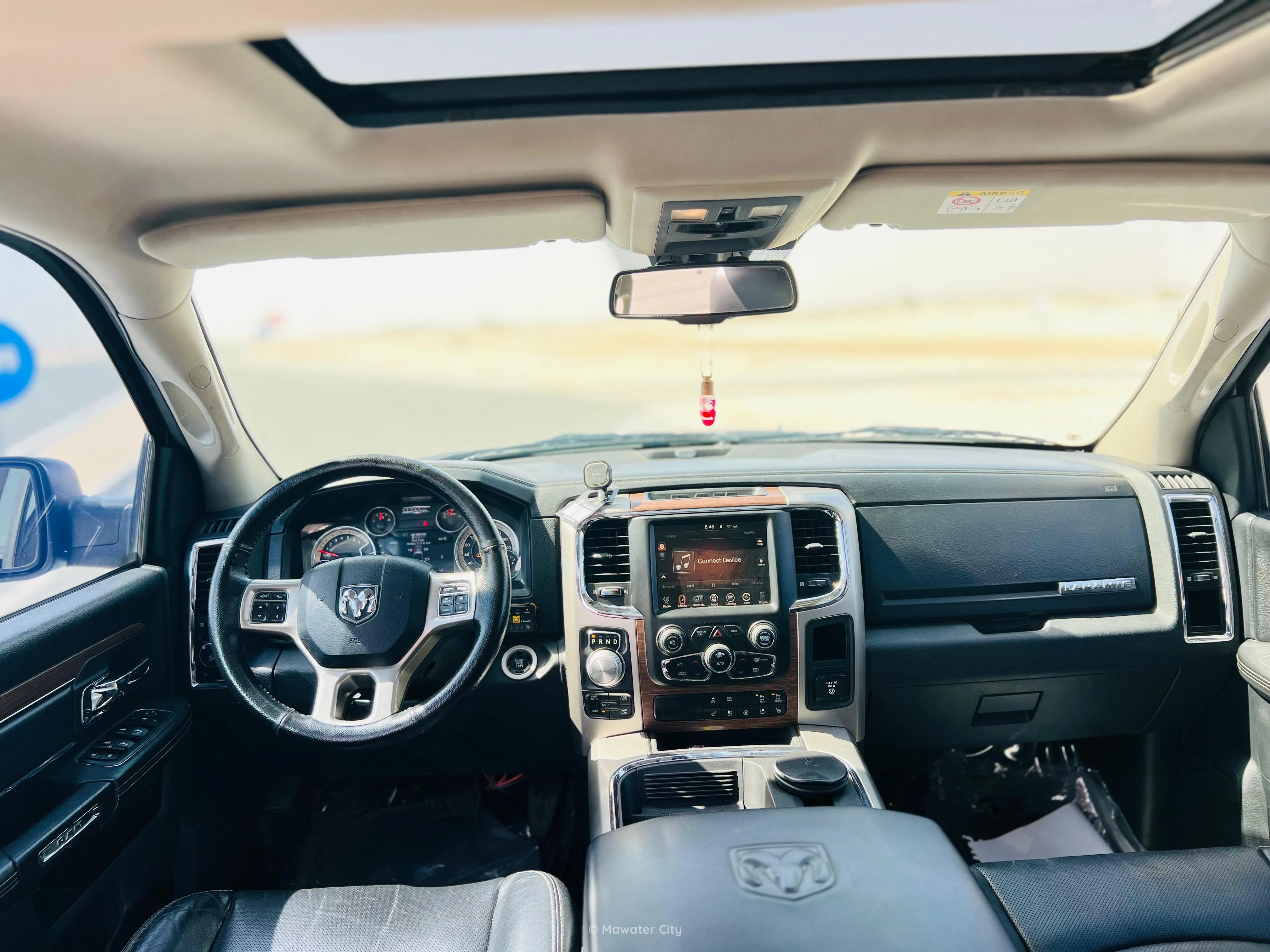Dodge Ram 1500 2015 — Mawater City