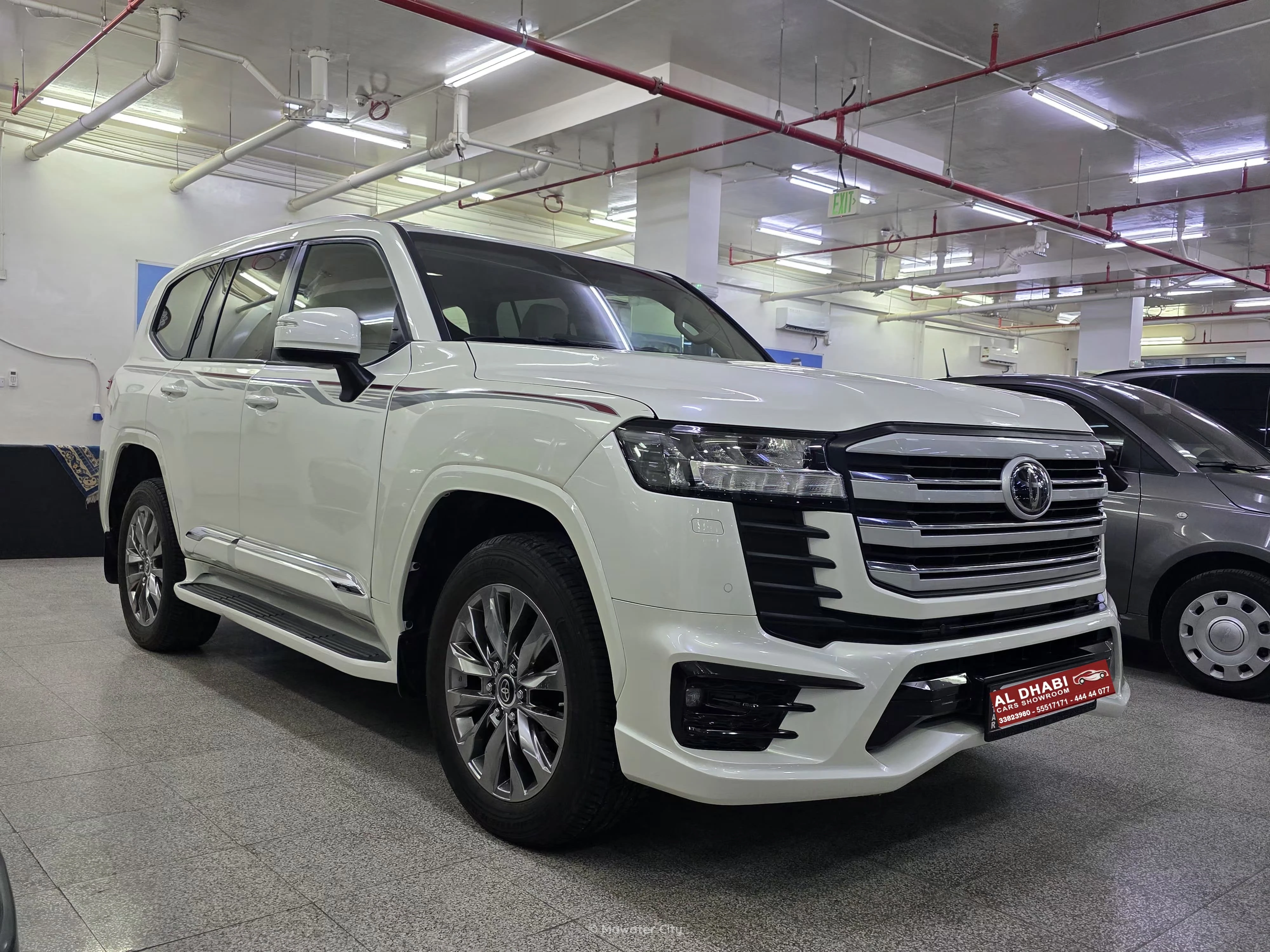 Toyota Land Cruiser GXR 2024 — Mawater City