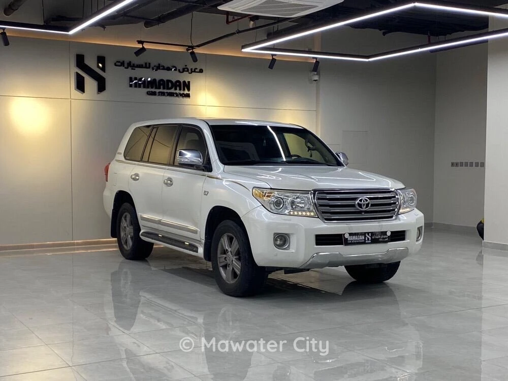 Toyota Land Cruiser VXR 2015 — Mawater City