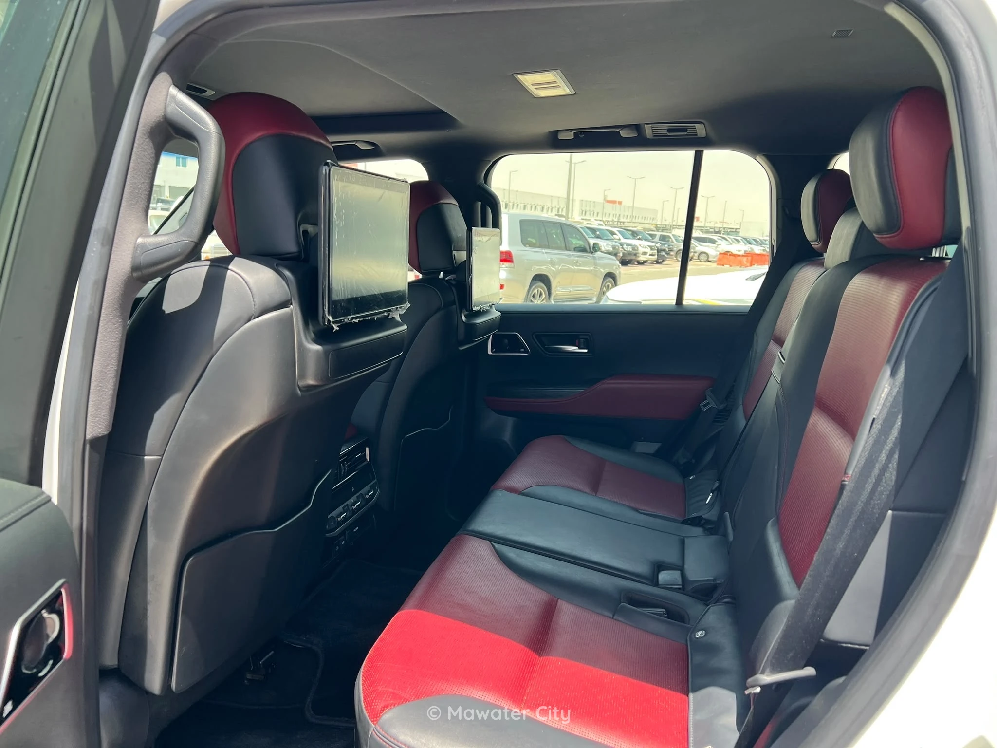 Toyota Land Cruiser GR 2022 — Mawater City