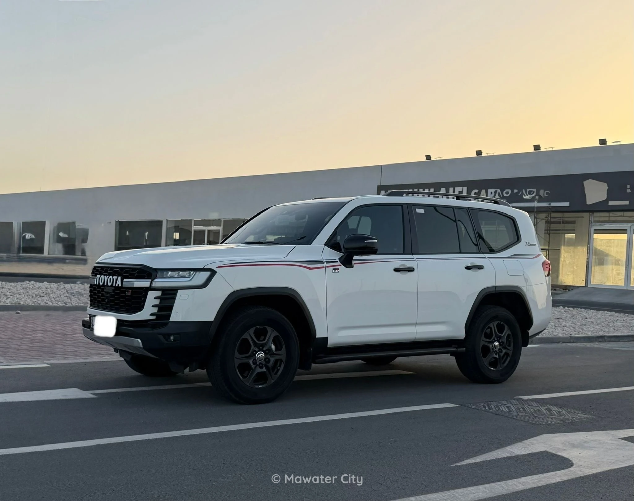 Toyota Land Cruiser GR Sport 2022 — Mawater City