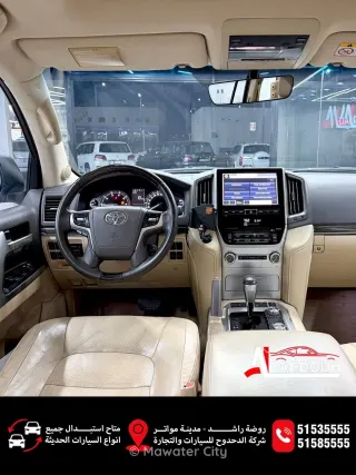 Toyota Land Cruiser VXR 2017 — Mawater City
