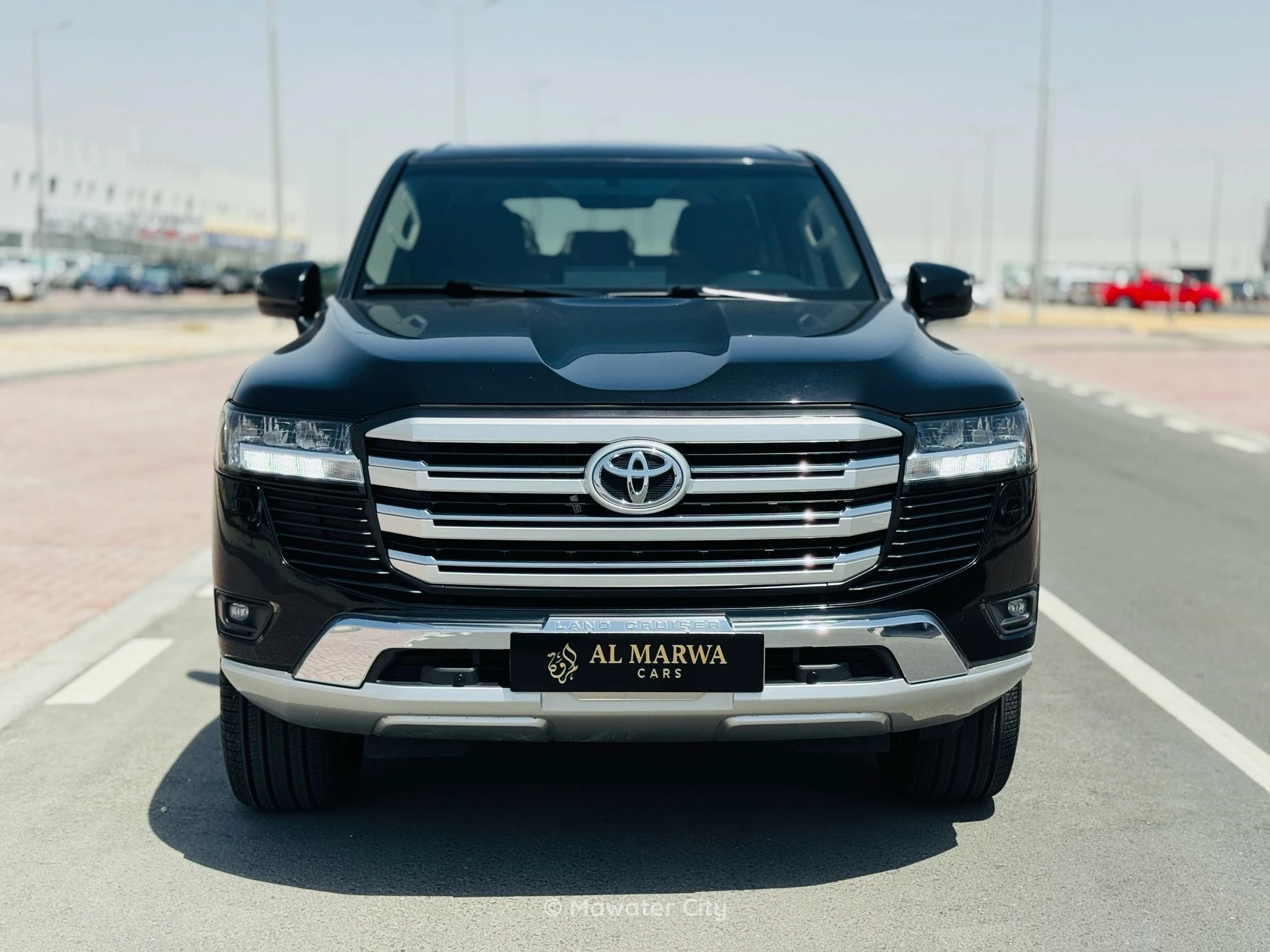 Toyota Land Cruiser GXR 2023 — Mawater City