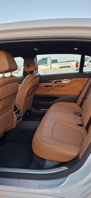 BMW 7 Series 2018 — Mawater City