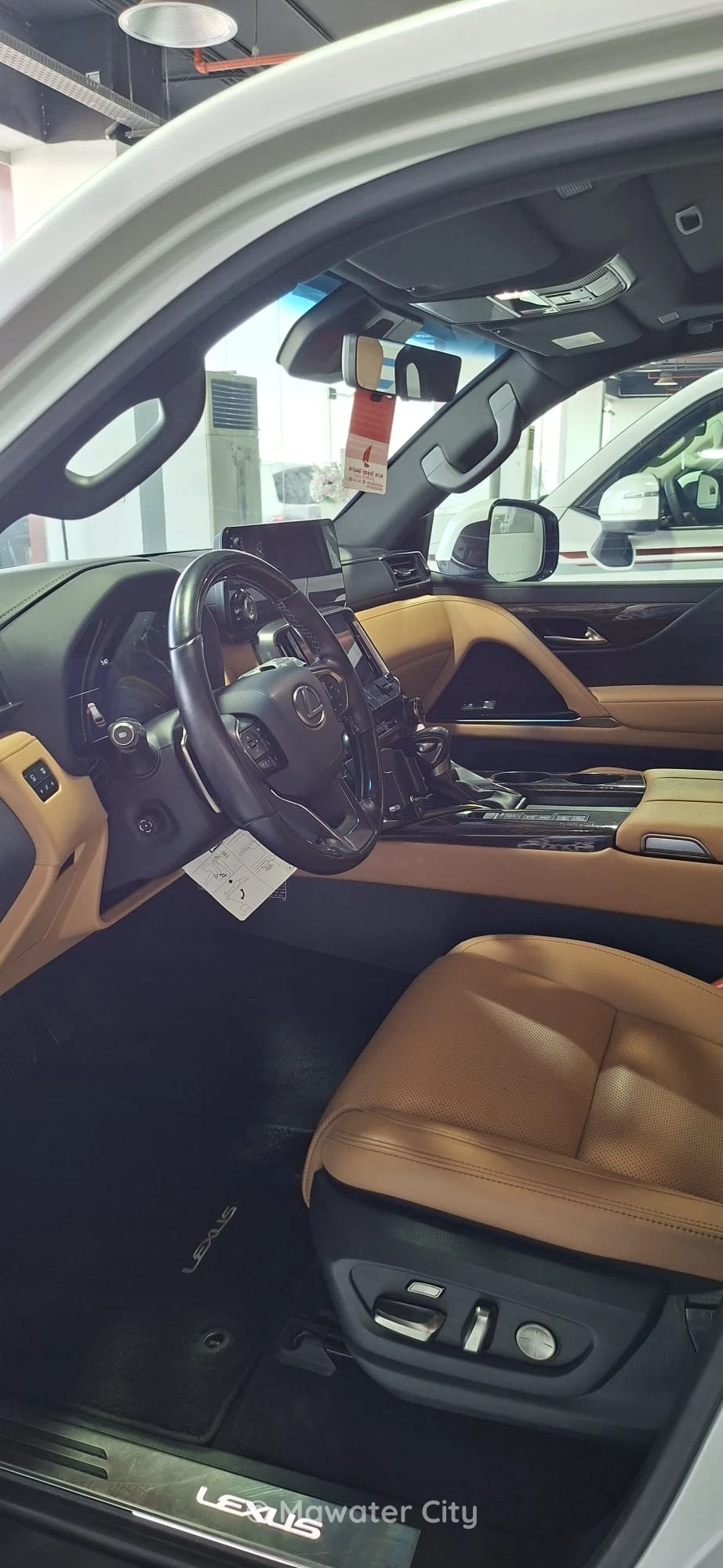 Lexus LX 600 2023 — Mawater City