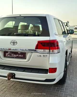 Toyota Land Cruiser VXR 2021 — Mawater City