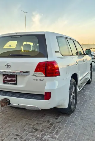 Toyota Land Cruiser VXR 2015 — Mawater City
