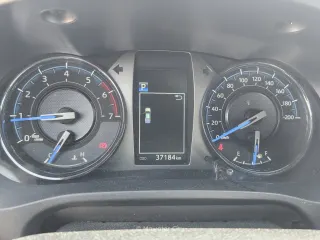 Toyota Hilux 2021 — Mawater City