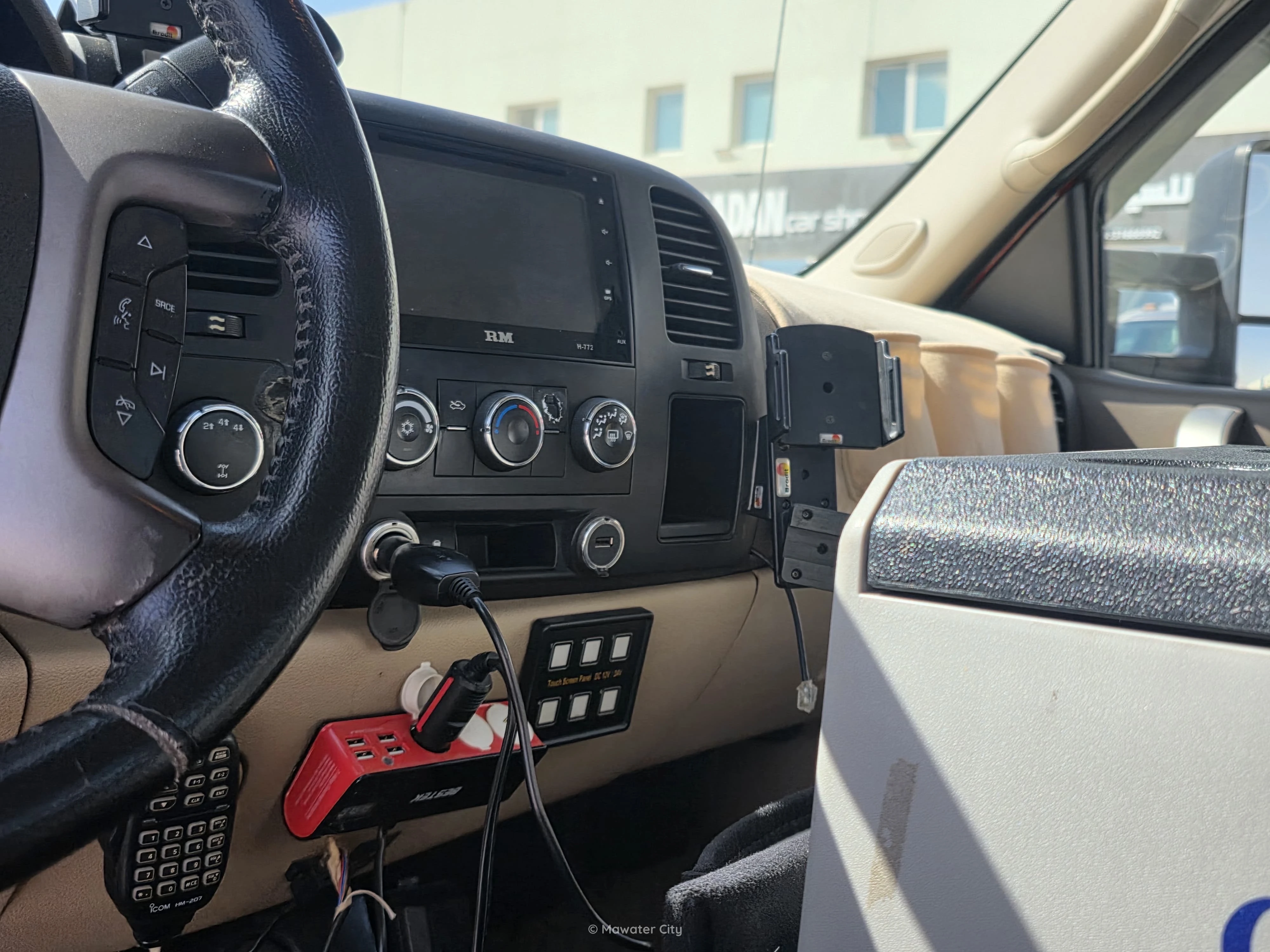 GMC Sierra 2013 — Mawater City