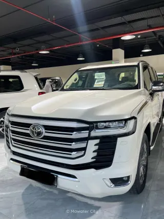 Toyota Land Cruiser VXR 2023 — Mawater City