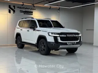 Toyota Land Cruiser GR 2023 — Mawater City