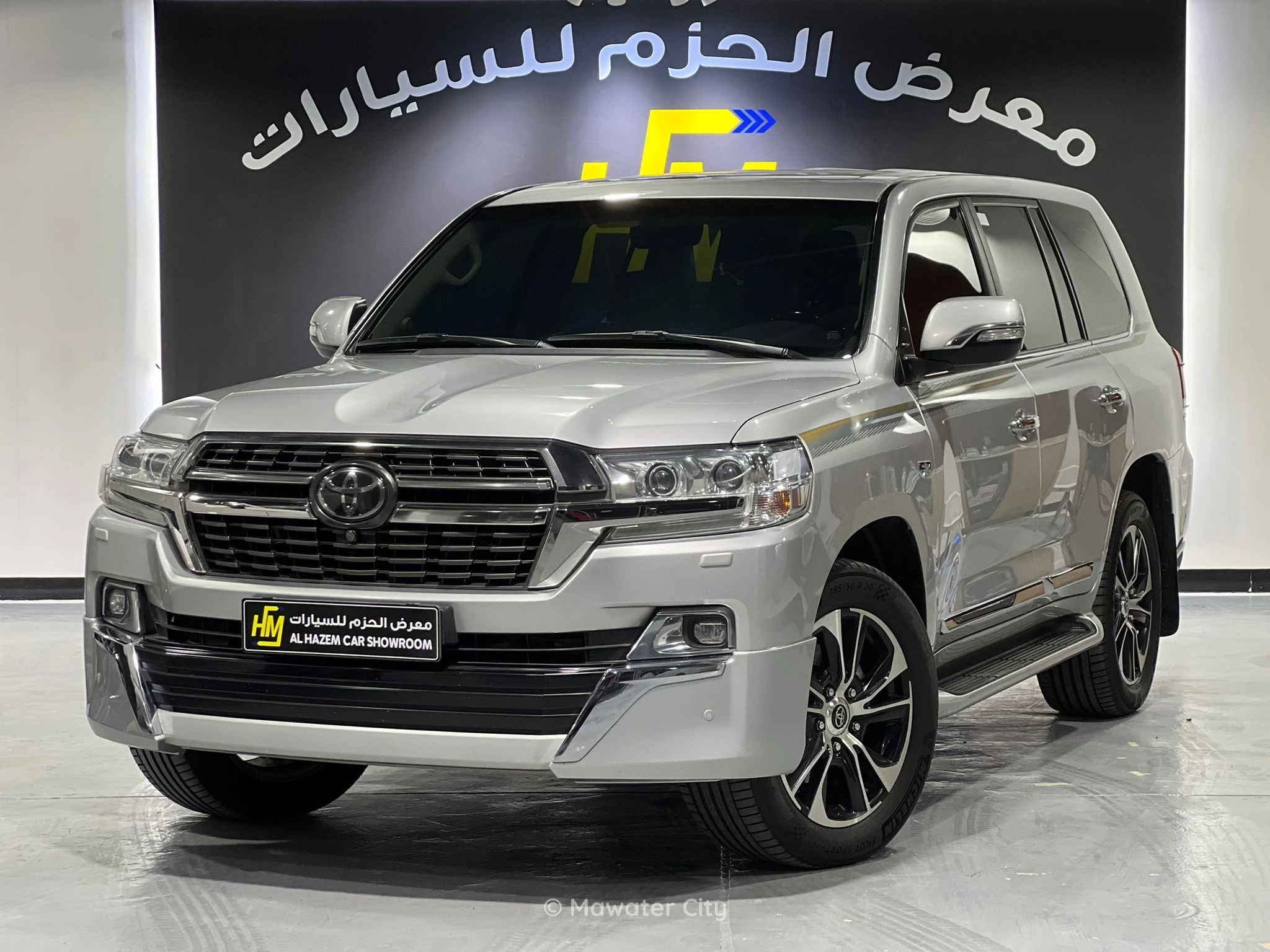 Toyota Land Cruiser VXR 2021 — Mawater City