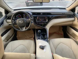 Toyota Camry 2019 — Mawater City