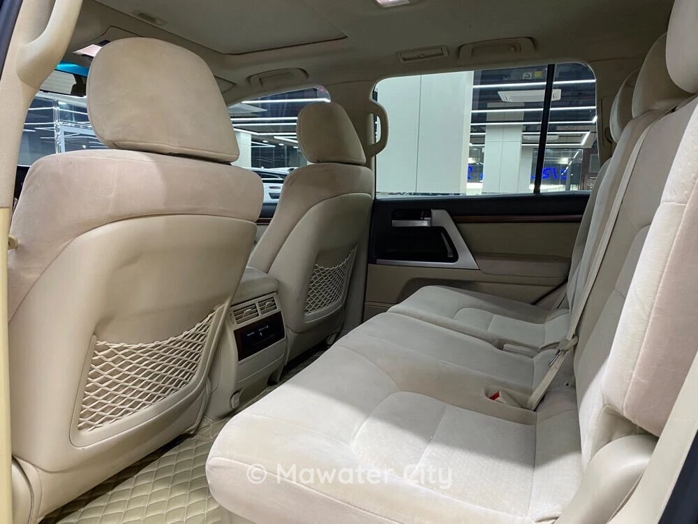 Toyota Land Cruiser VXR 2018 — Mawater City