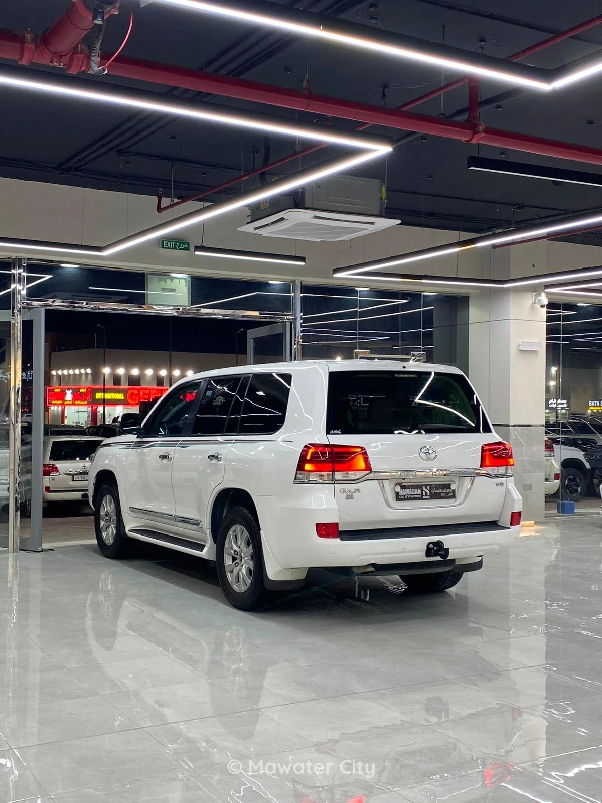 Toyota Land Cruiser GXR 2016 — Mawater City
