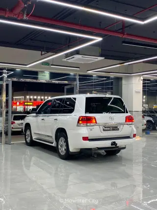 Toyota Land Cruiser GXR 2016 — Mawater City